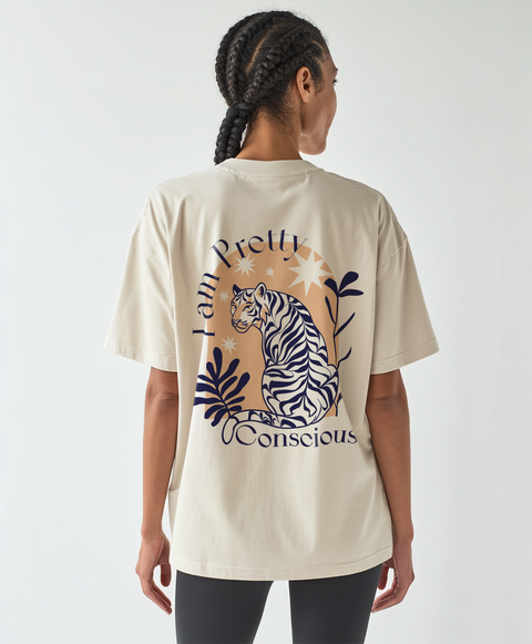 Oversized T-Shirt "I am Pretty Conscious"