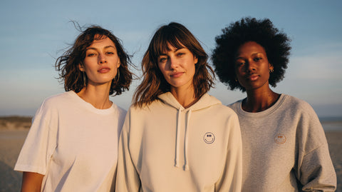 Pretty Conscious Models am Strand